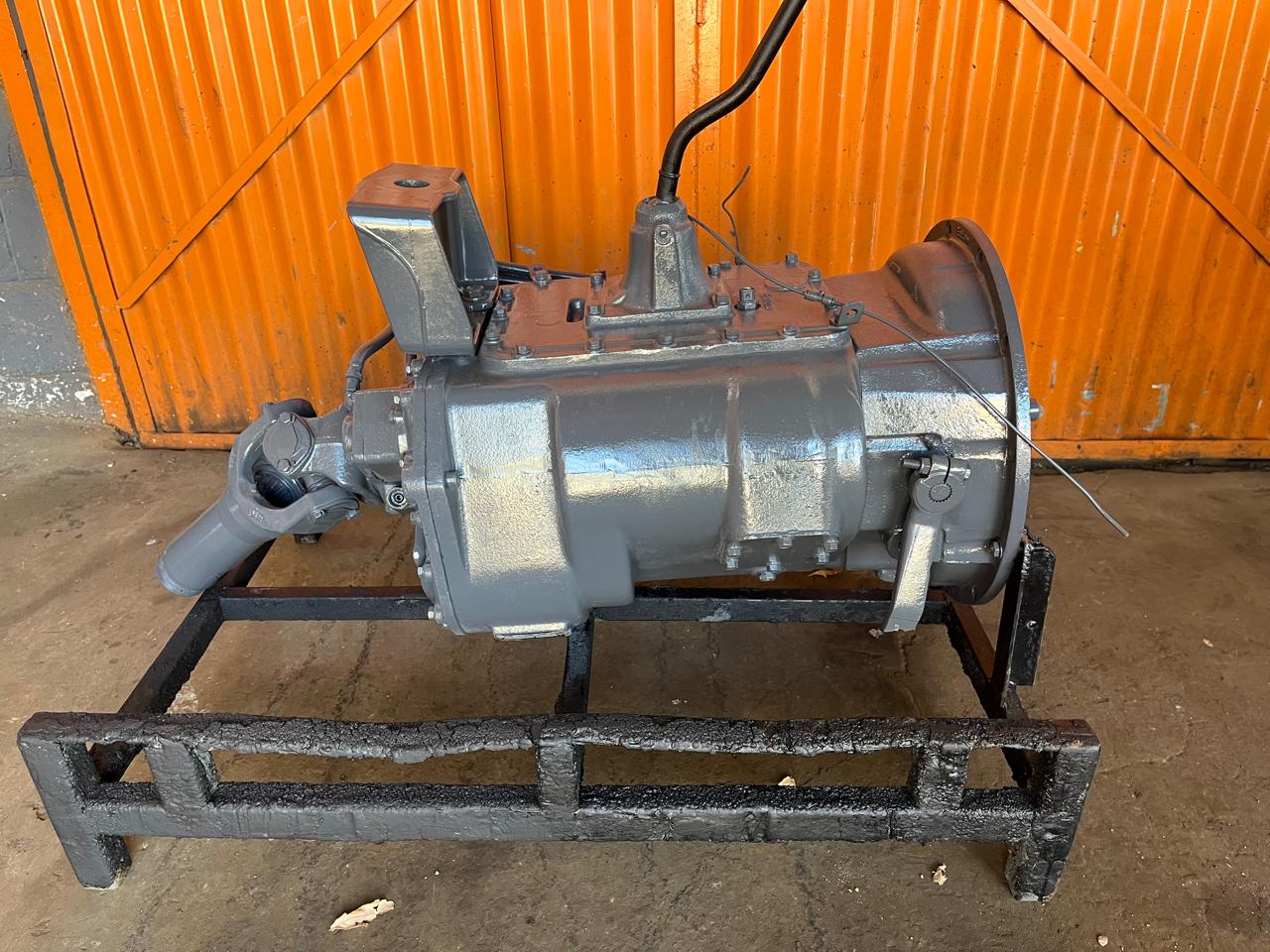 Eaton Fuller Roadranger Gearbox RTF-9509A