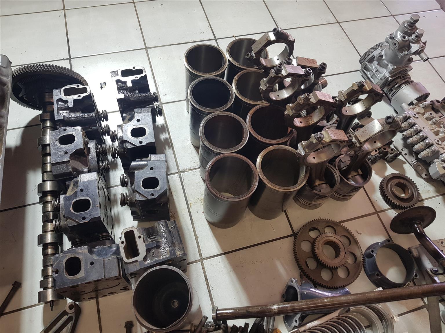 Mercedes Benz OM 402 T ADE Engine For Spares - Image 4