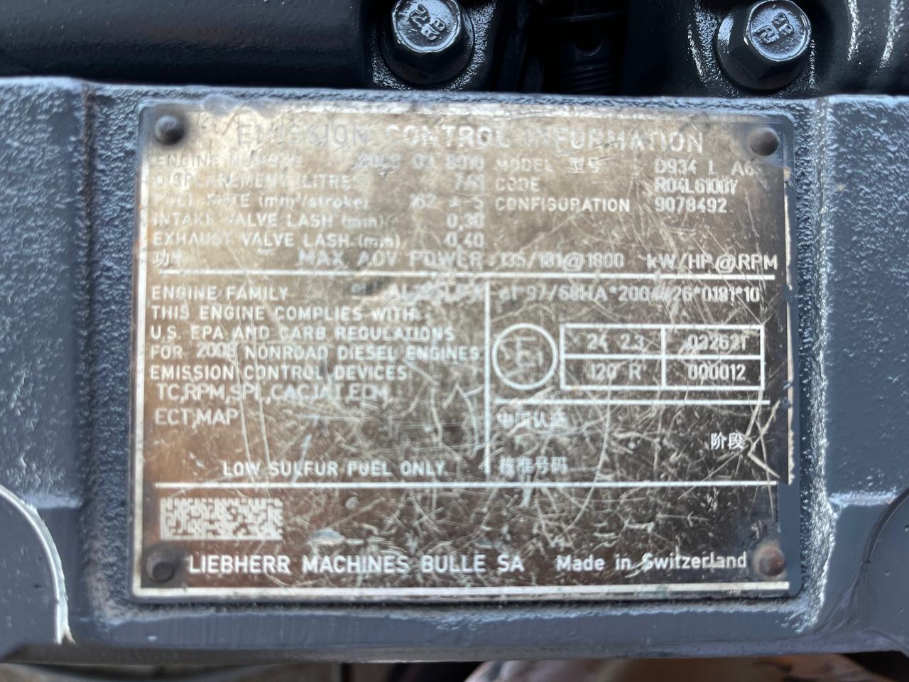 1997 Toyota Hilux Bakkie 2.4 Diesel 4×4 - Image 2