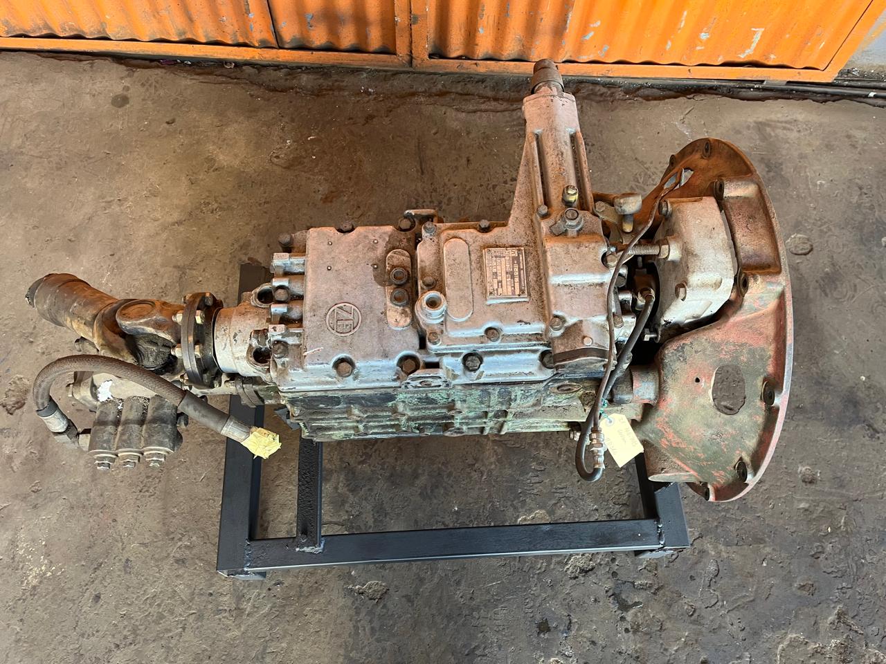 ZF AK6-70-3 Gearbox - Image 3