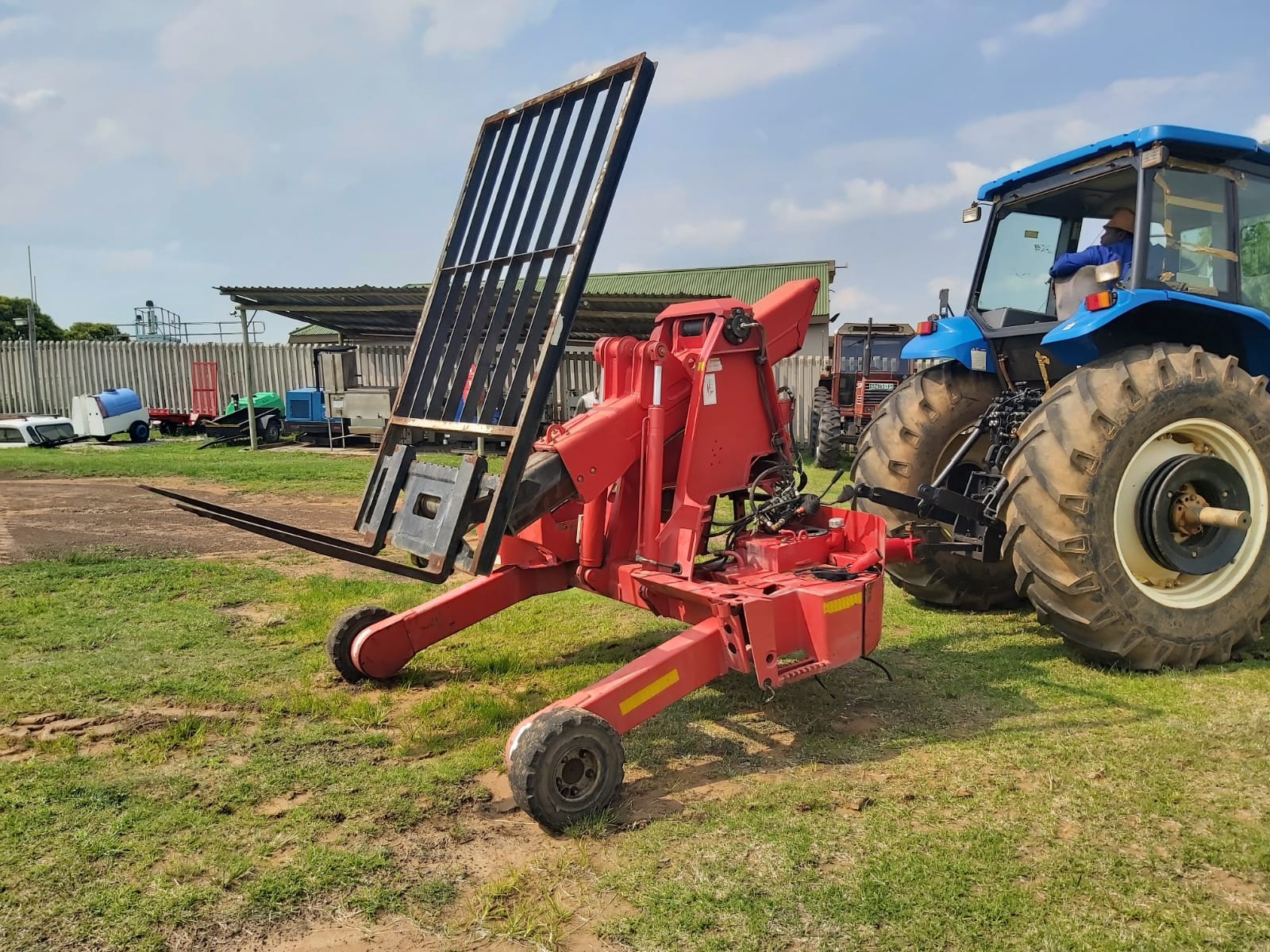 Forklift Tractor Attachment 2,5 Ton - Image 7