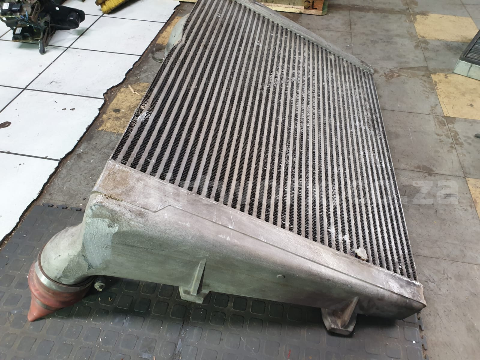 Caterpillar 740B Intercooler - Image 3