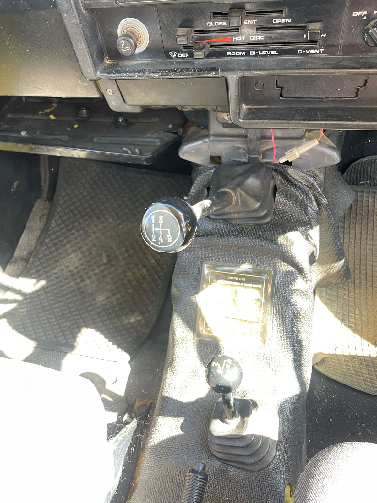 Suzuki SJ410 Jeep - Image 7