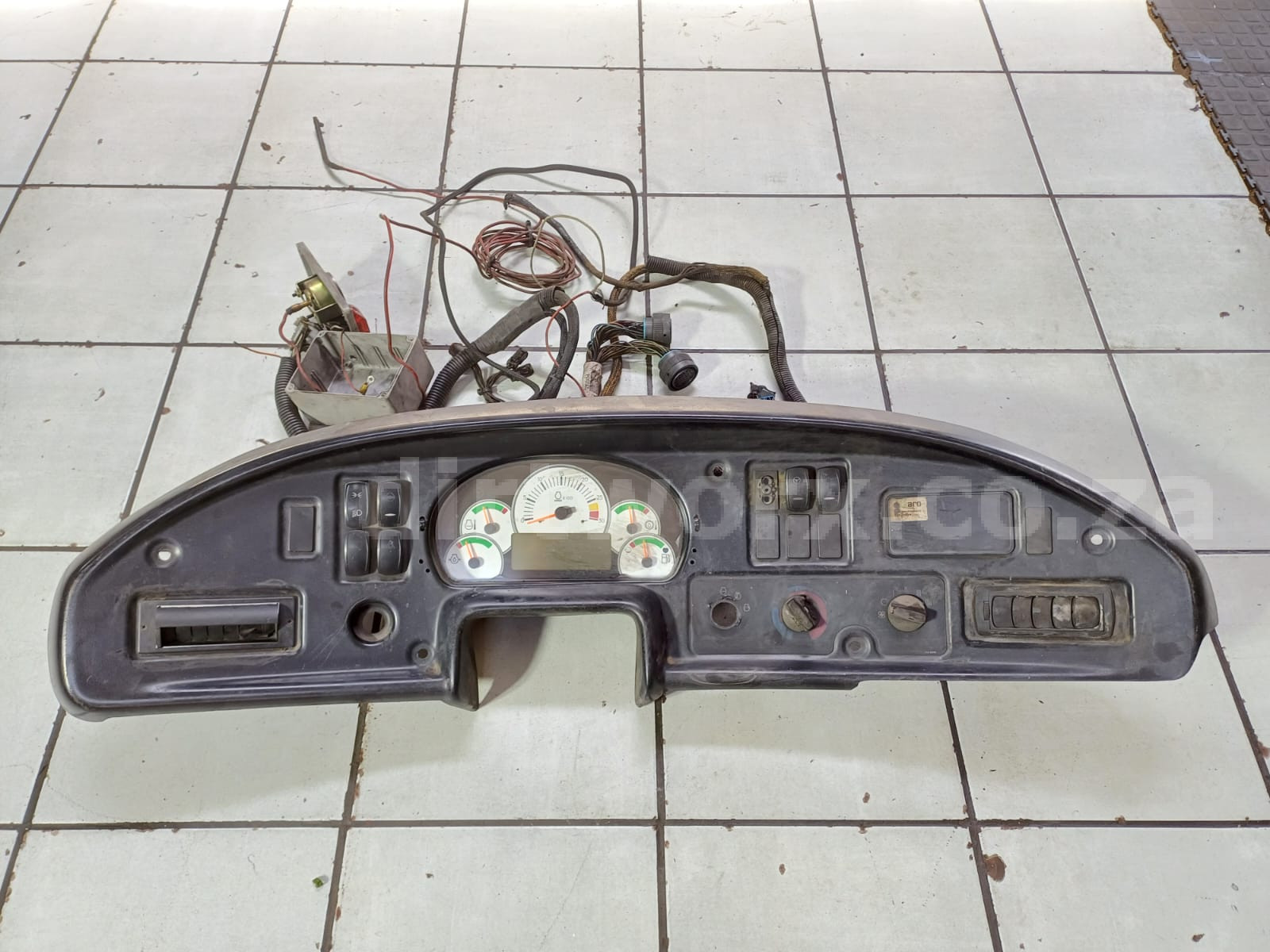 Caterpillar 740B Dashboard Instrument Cluster