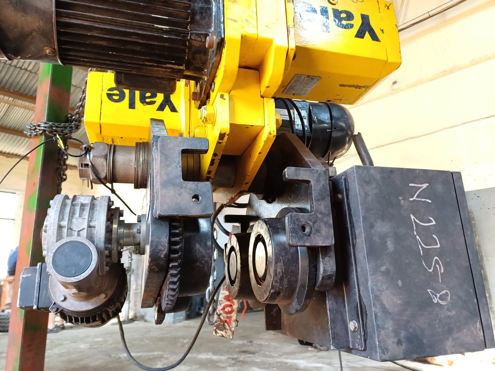 Yale Electric Travel Beam Chain Hoist 10 Ton - Image 3