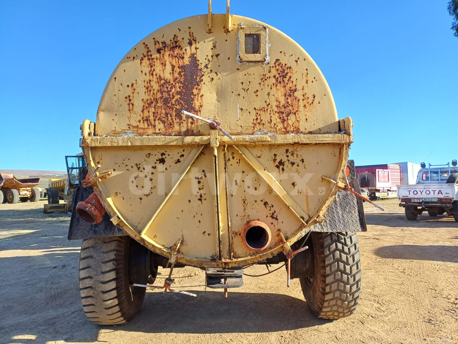 Farm Water Tanker Tipper Trailer - Image 3