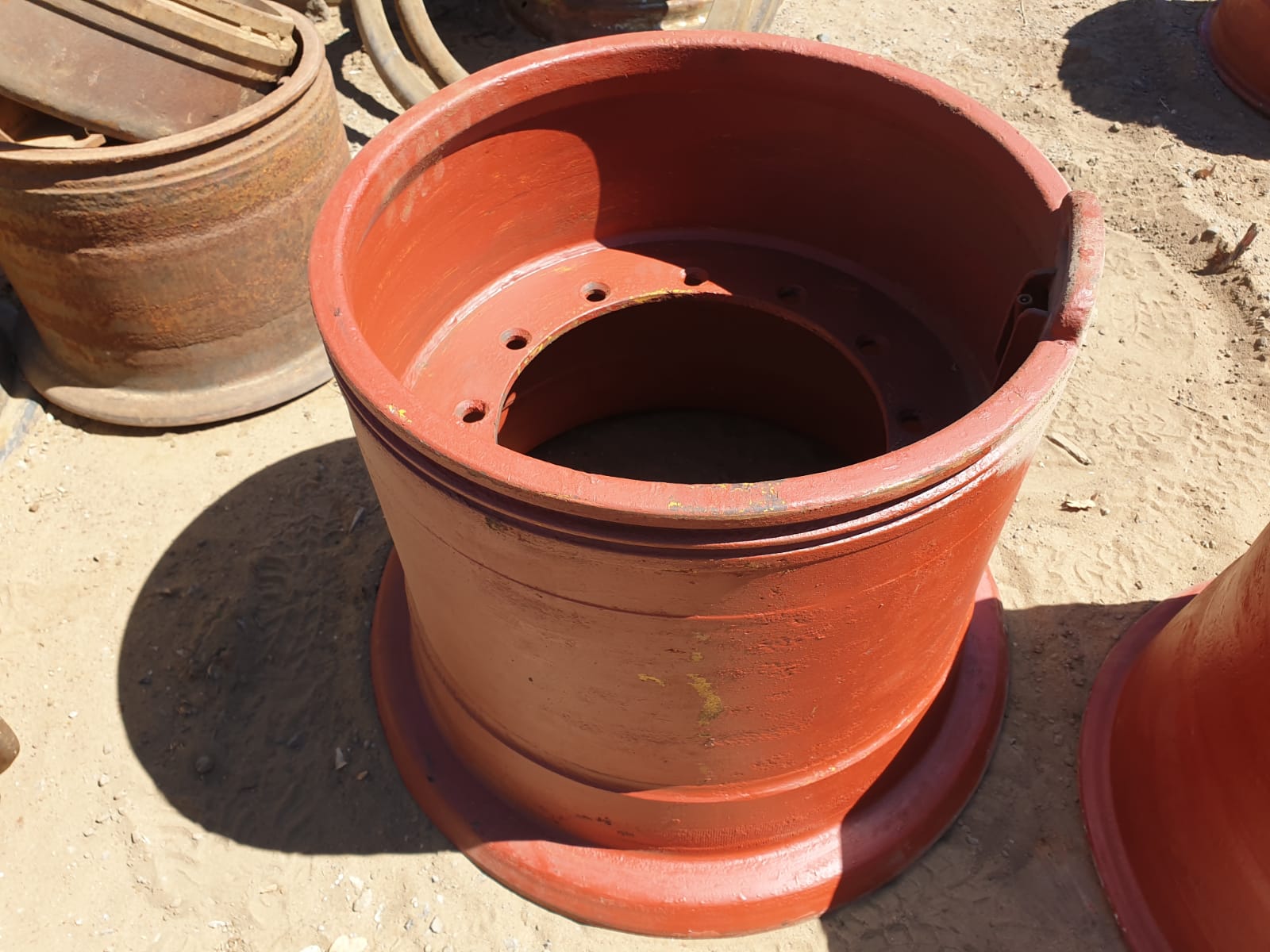 Bell Earthmoving Rim - Image 2