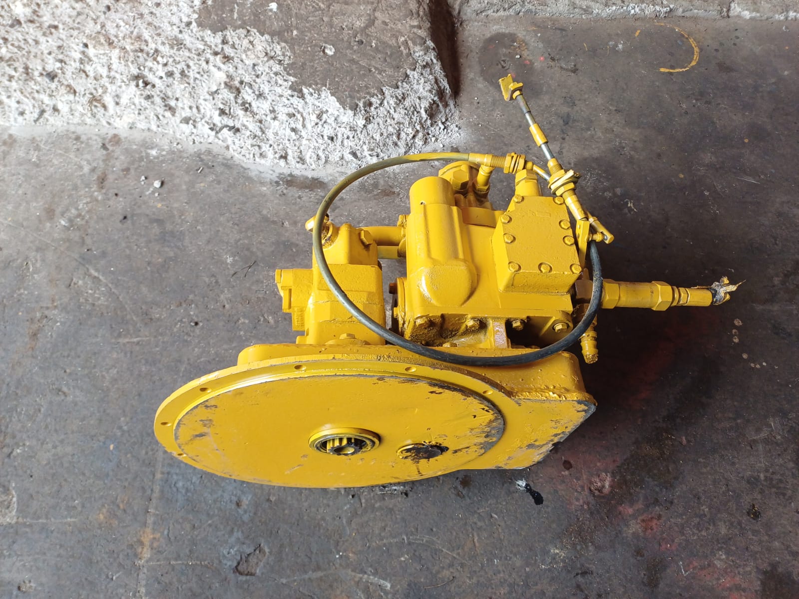 Sundstrand Variable Displacement Axial Piston Pump Drive - Image 10