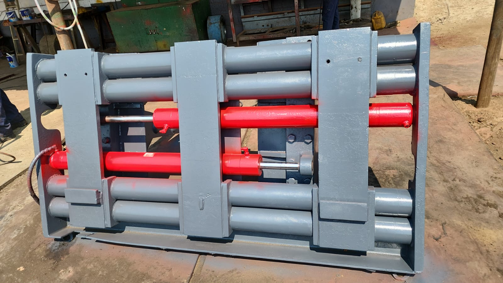 Forklift Paper Roll Clamp Attachment - Image 4