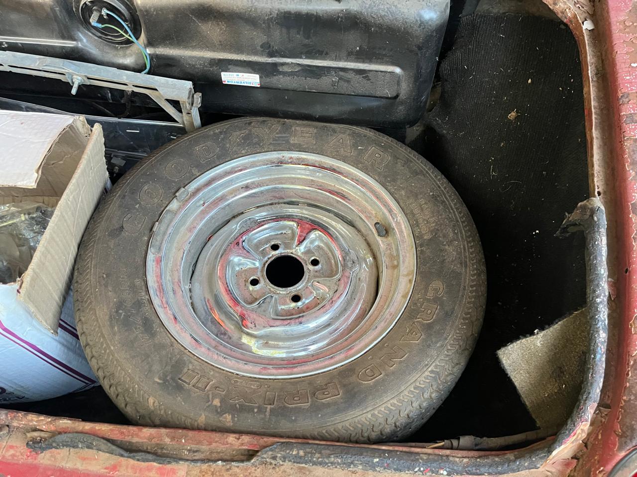 1972 Triumph Spitfire Convertible Sports Car - Image 10