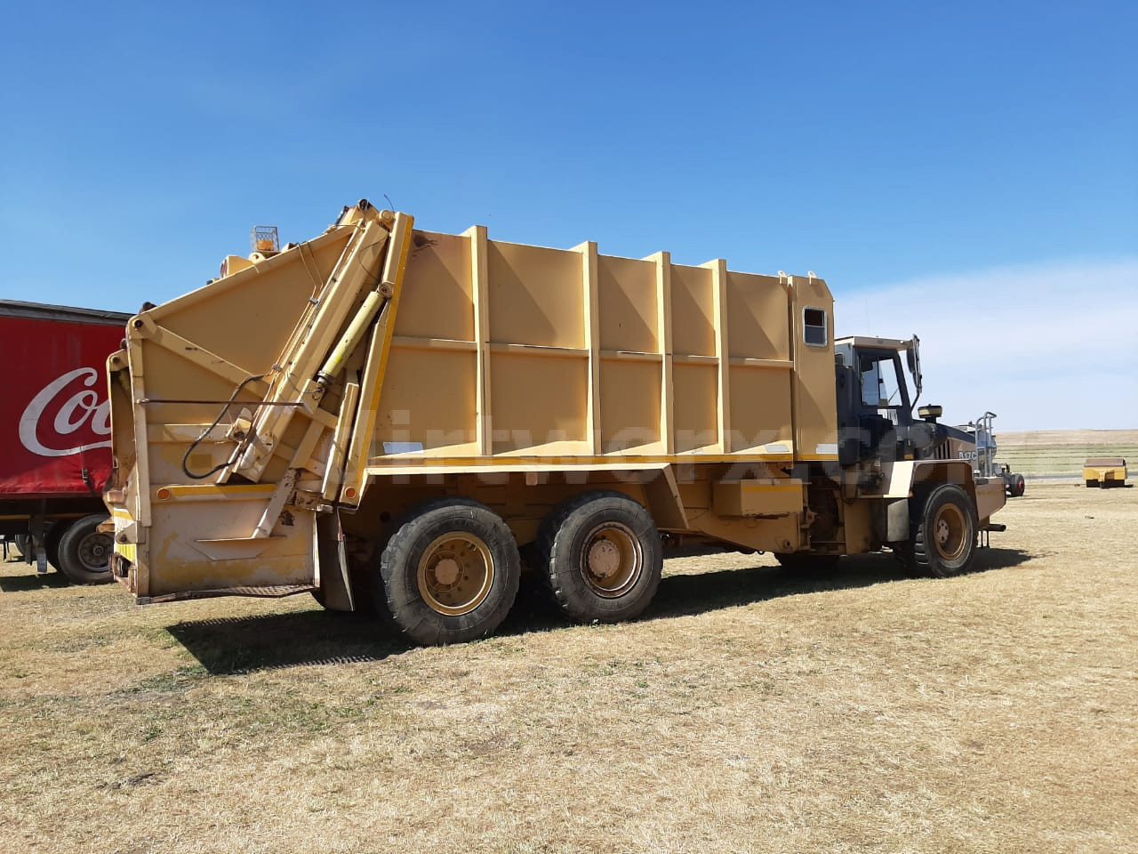TFM Refuse Compactor Press Truck Bin - Image 13