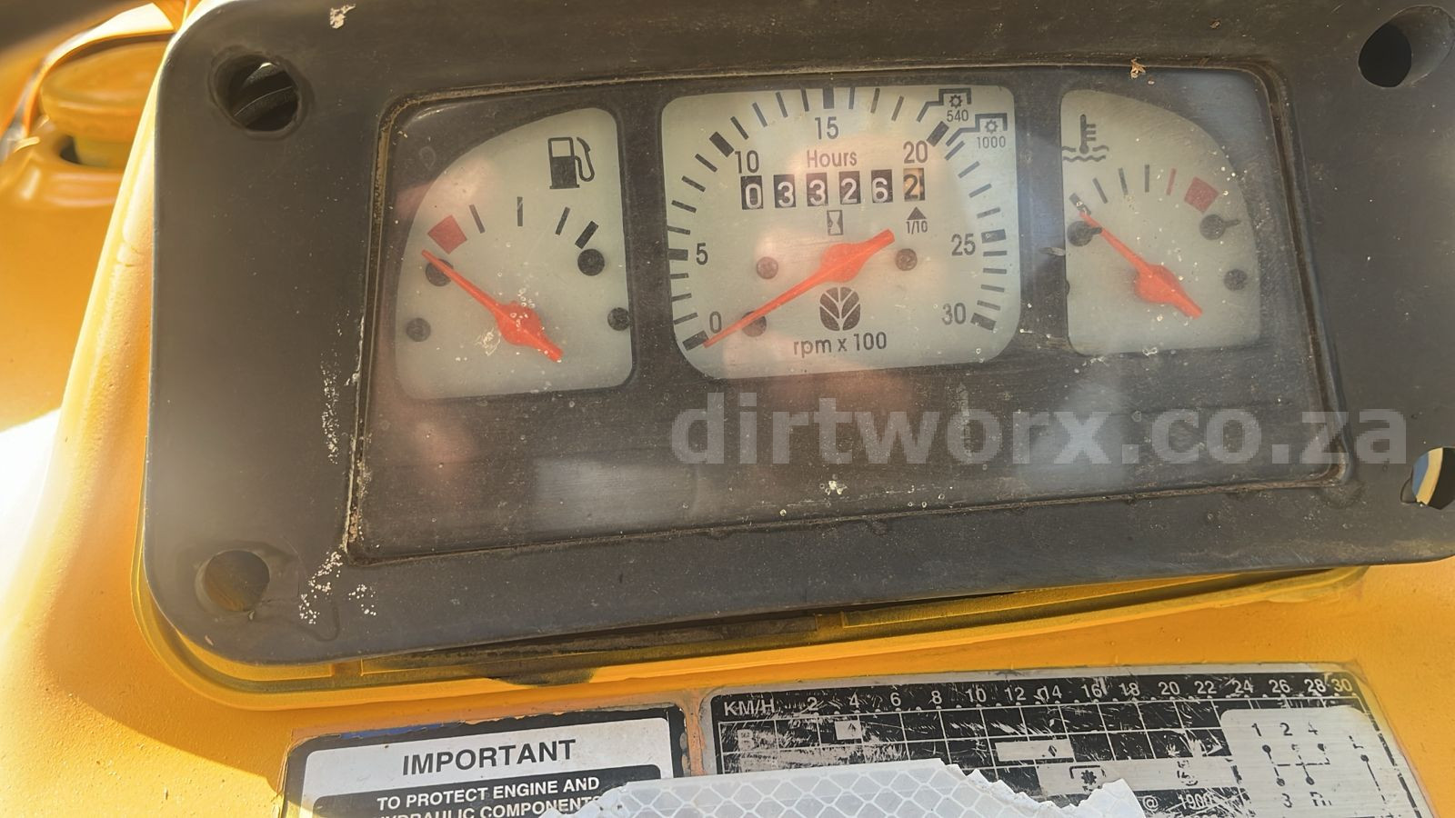 New Holland MH 12 Ton Mobilift Carry Crane - Image 8