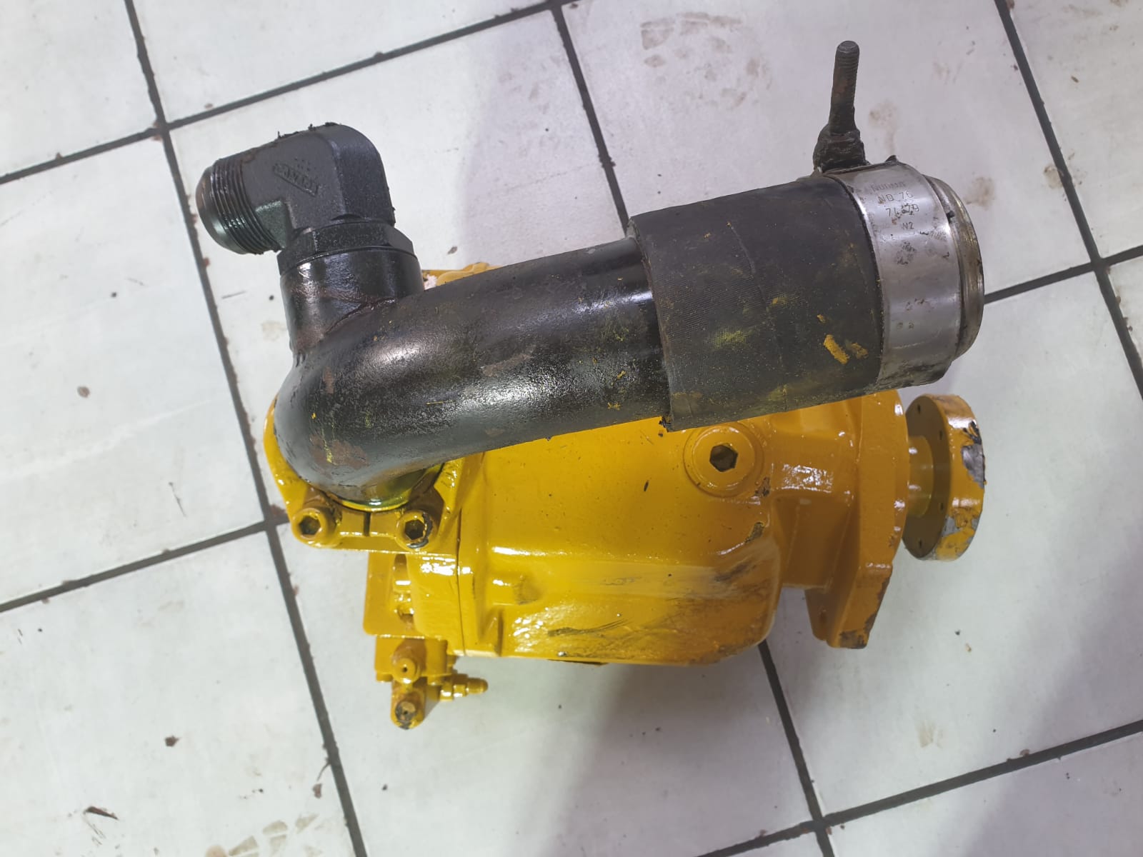A10V Axial Piston Variable Pump - Image 2