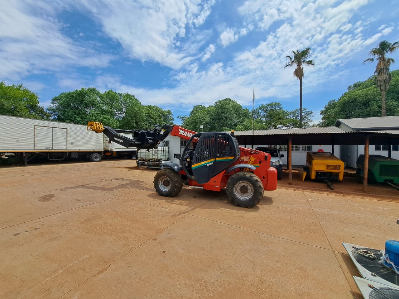 Telehandler Cable or Conveyor Belt Reel Handler Attachment - Image 10