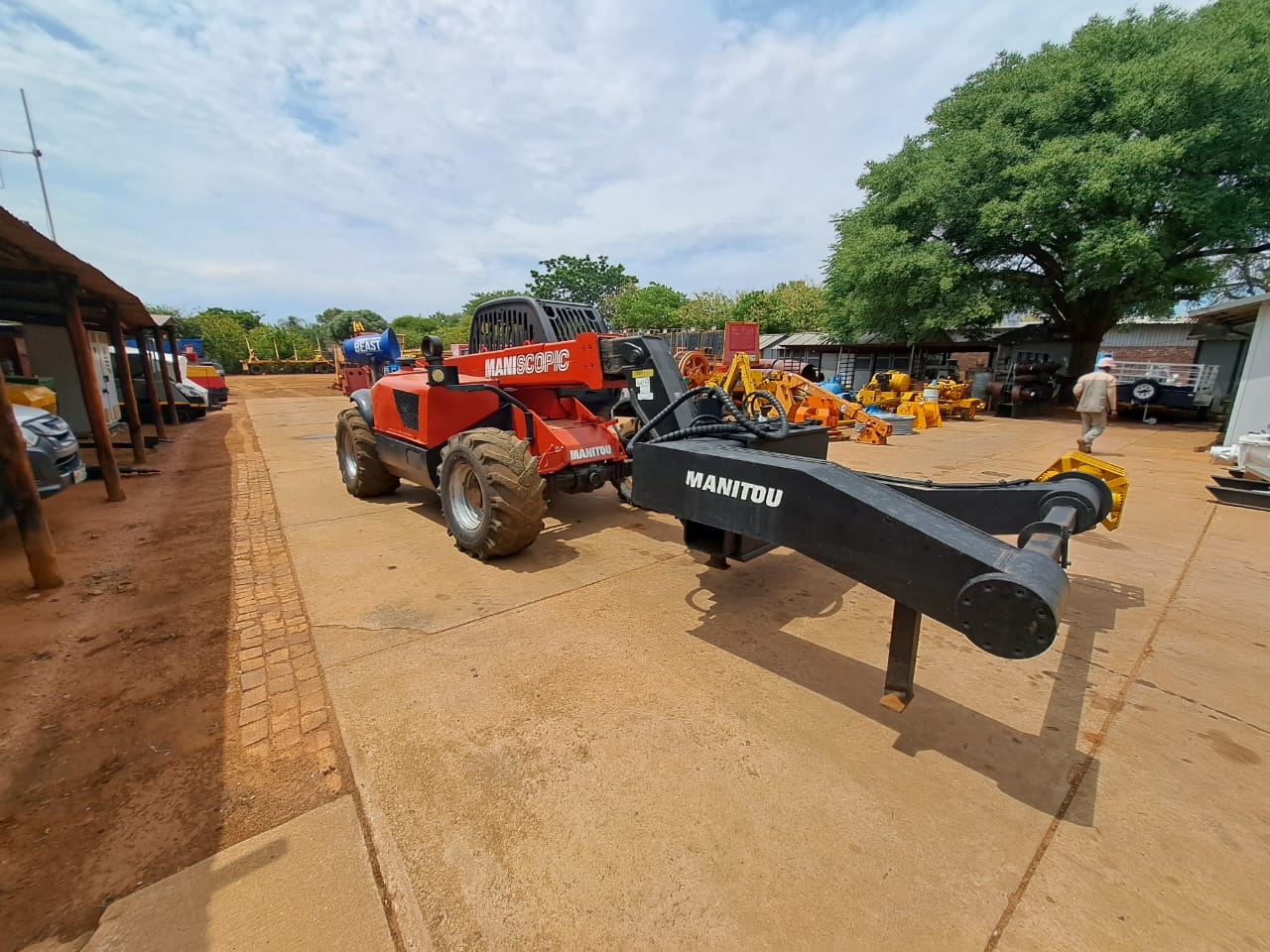 Telehandler Cable or Conveyor Belt Reel Handler Attachment - Image 16