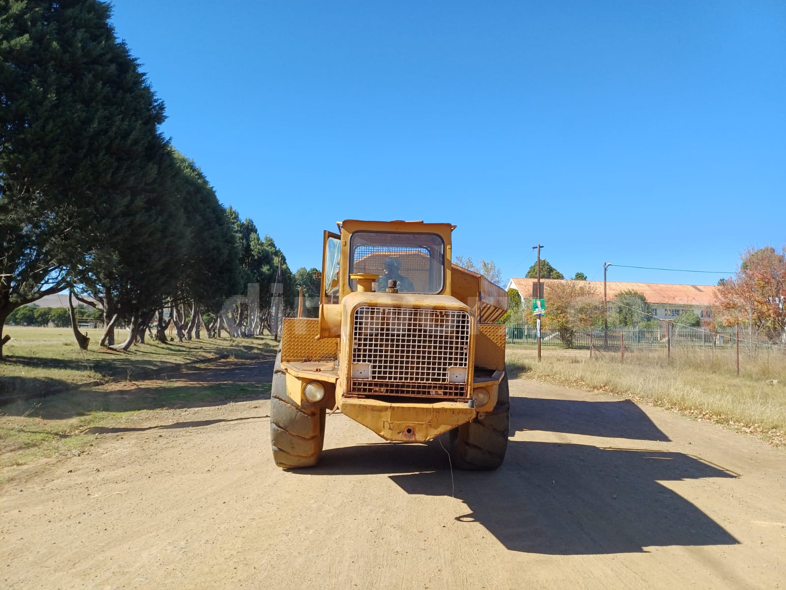 Volvo BM 860 Dumper Truck - Image 6