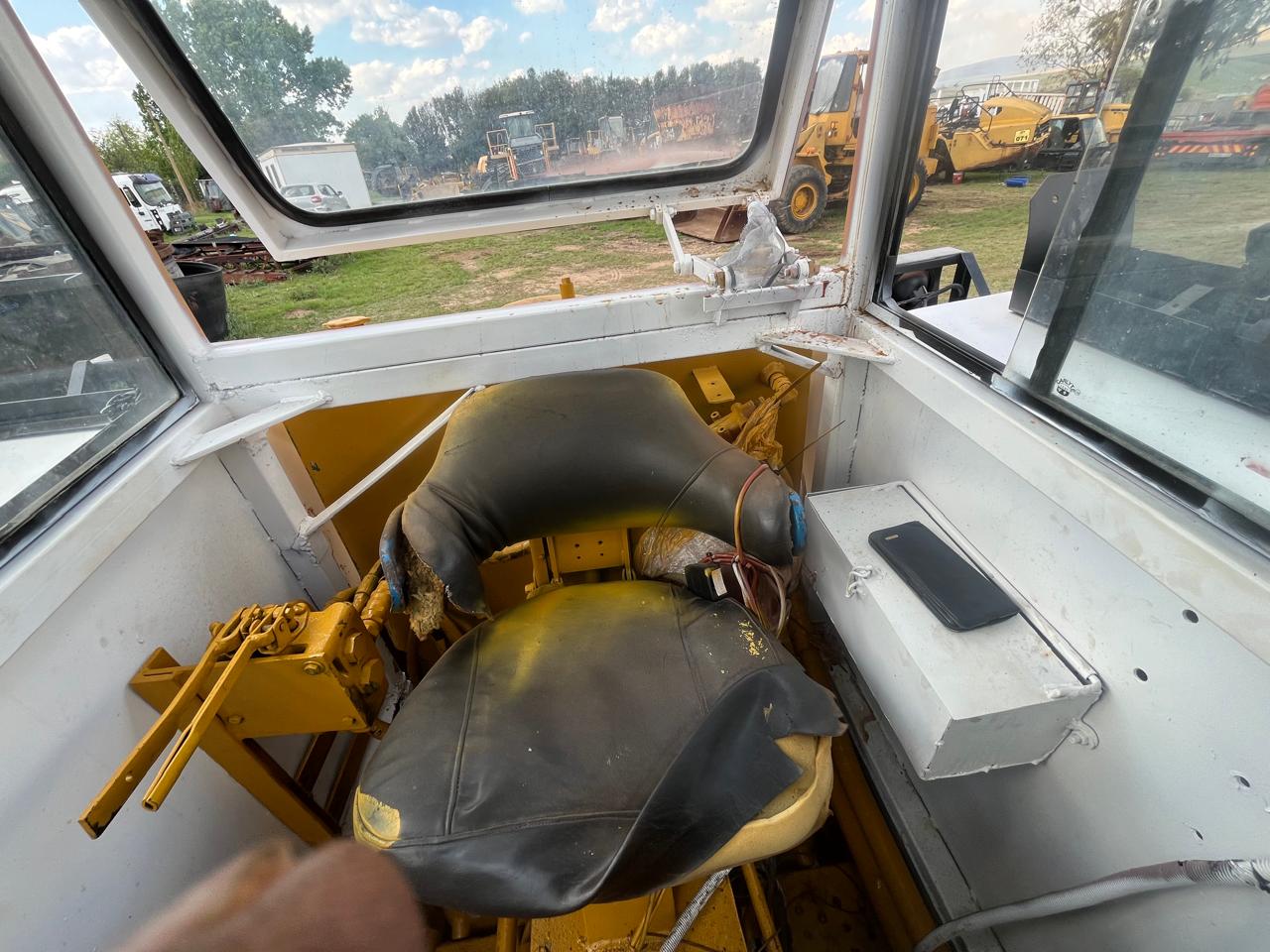 Ford Mobilift Carry Crane 12 Ton - Image 12