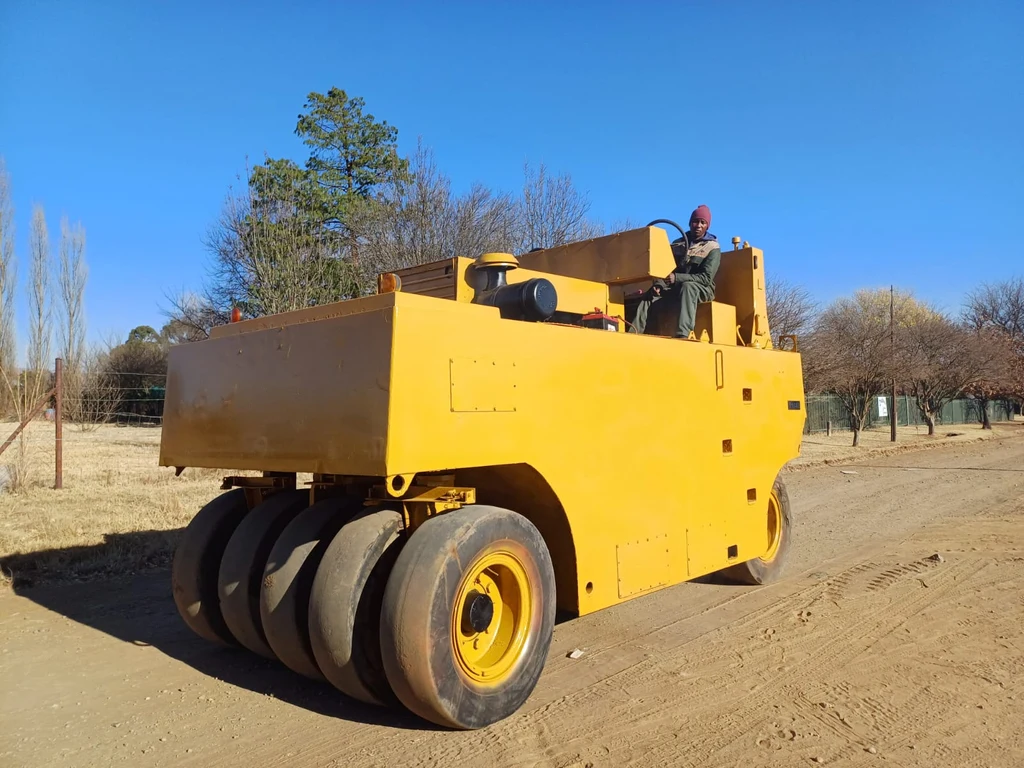 Ingersoll Rand Pneumatic Roller 27 Ton