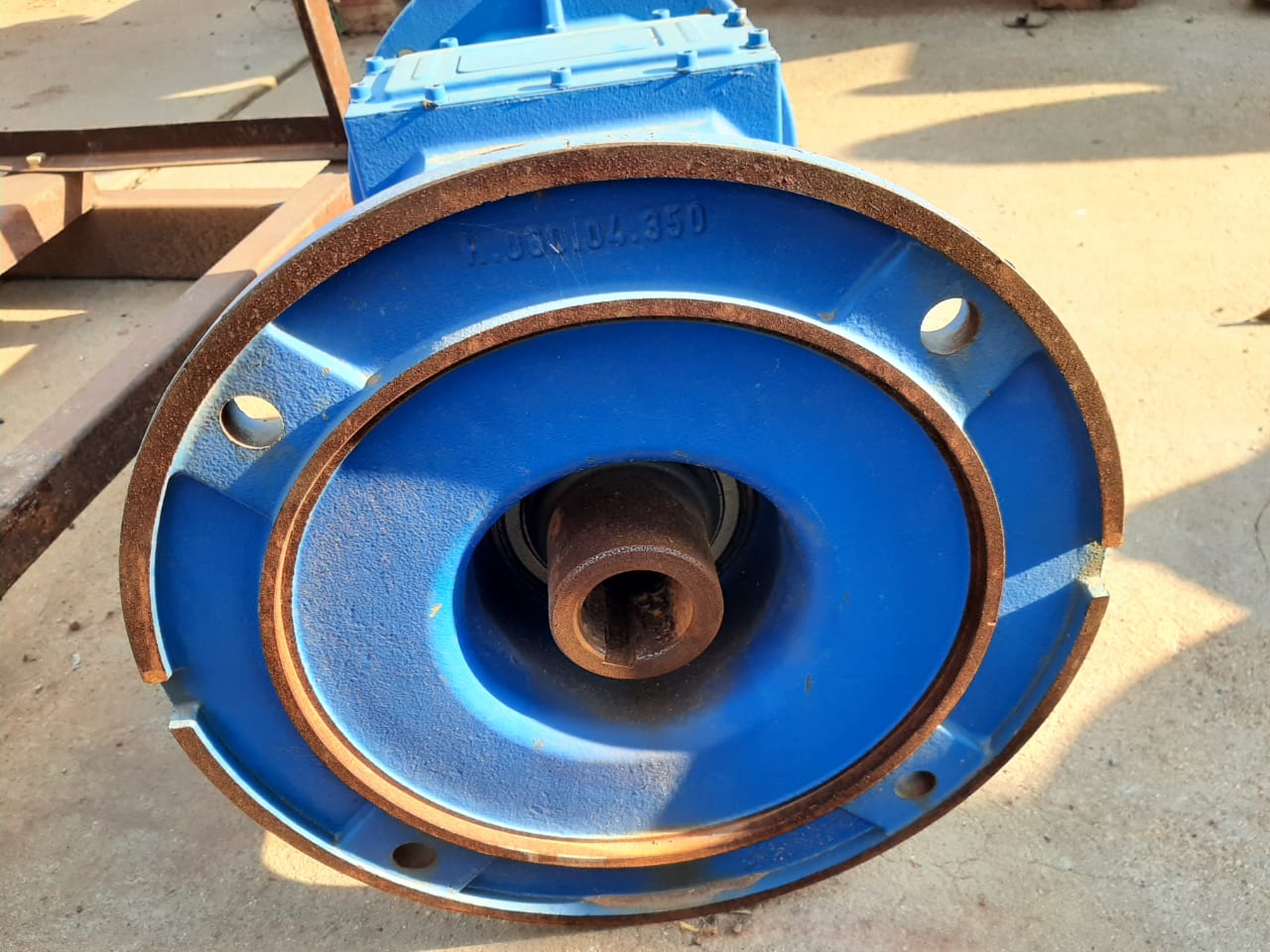 Motovario Helical Reduction Gearbox H082F Ratio 5:39 to 1. - Image 2