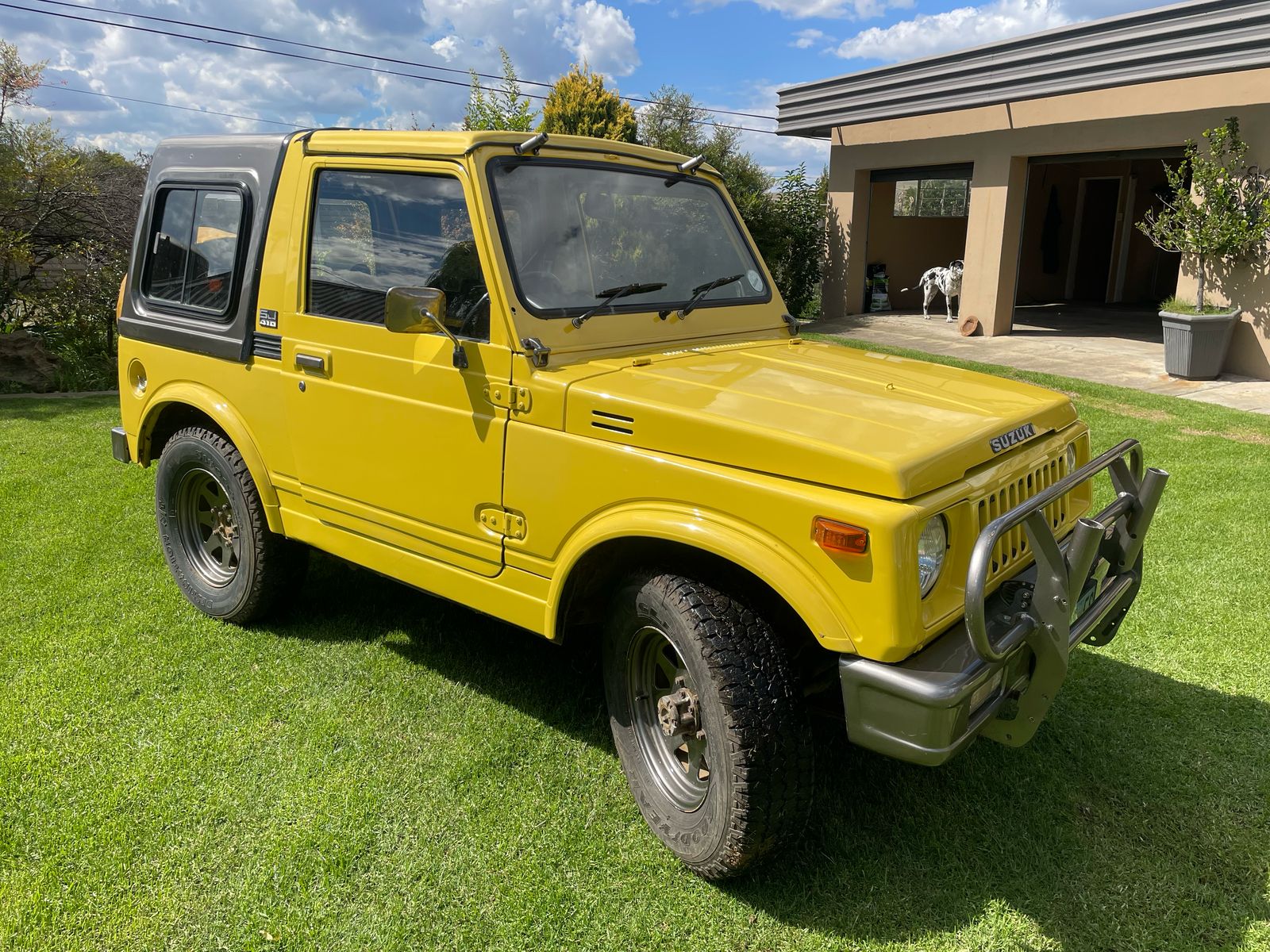 Suzuki SJ410 Jeep