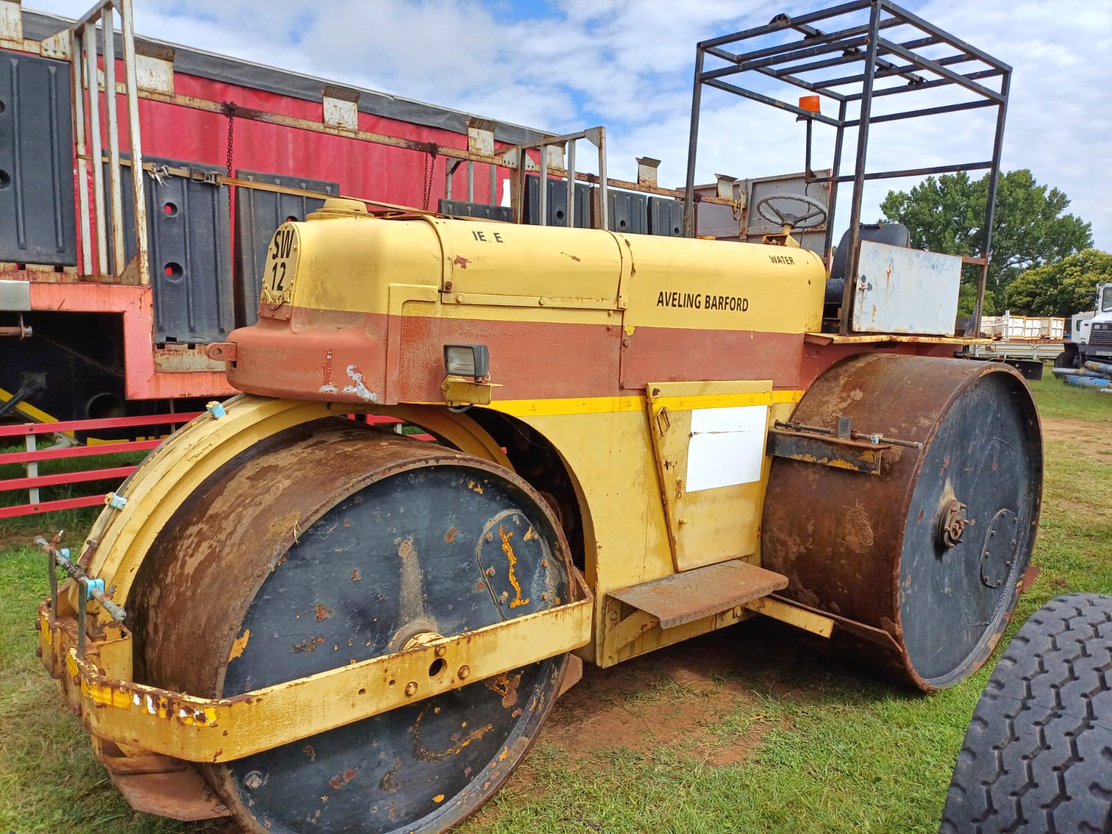 Smooth Drum Roller 15 Ton Deutz Engine - Image 3