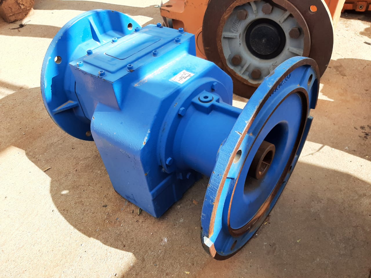 Motovario Helical Reduction Gearbox H082F Ratio 5:39 to 1. - Image 6