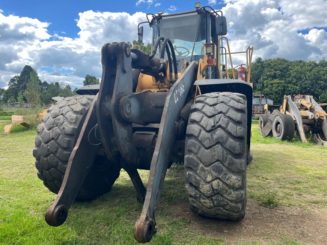 Bell L2606E Front End Loader Stripping For Spares - Image 6