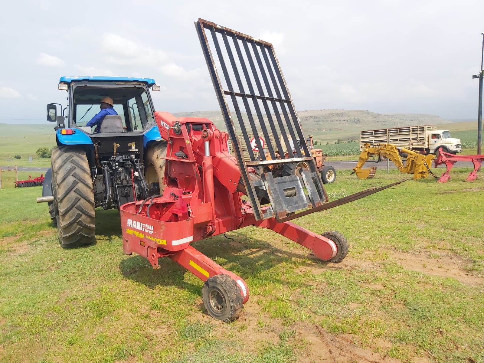 Forklift Tractor Attachment 2,5 Ton - Image 2