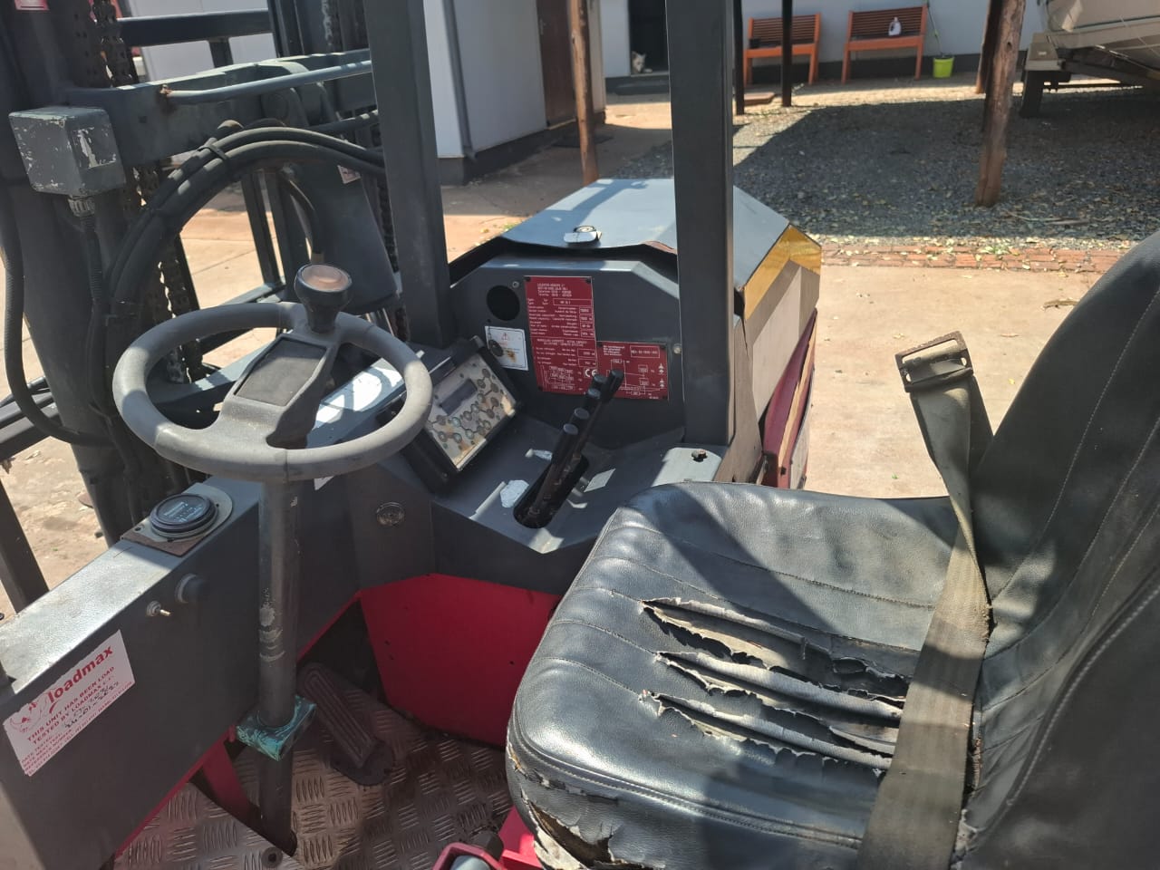 Forklift 1.5 Ton Moffett Piggyback - Image 7