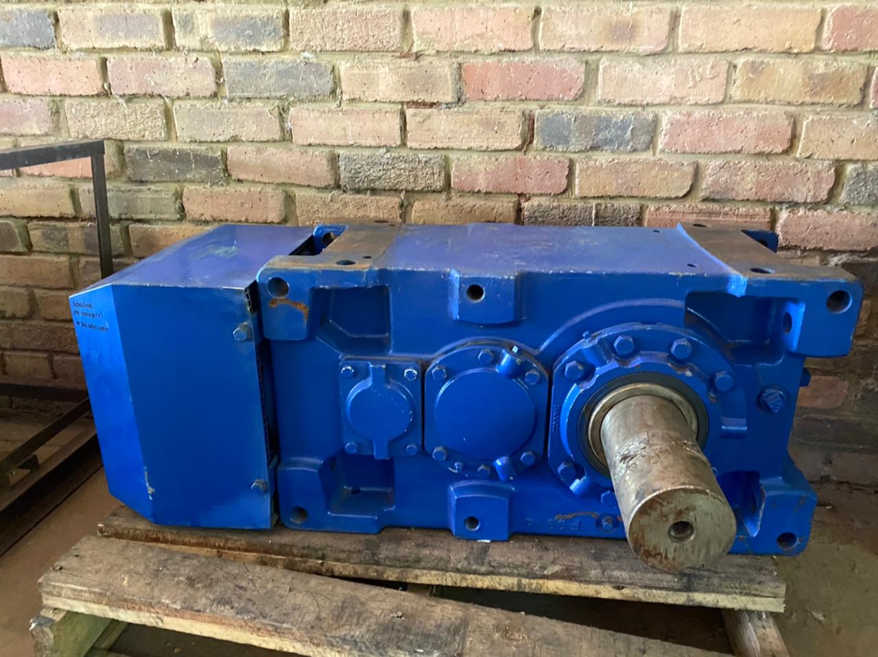 Industrial Gearbox Ratio 28 to 1 - Image 3