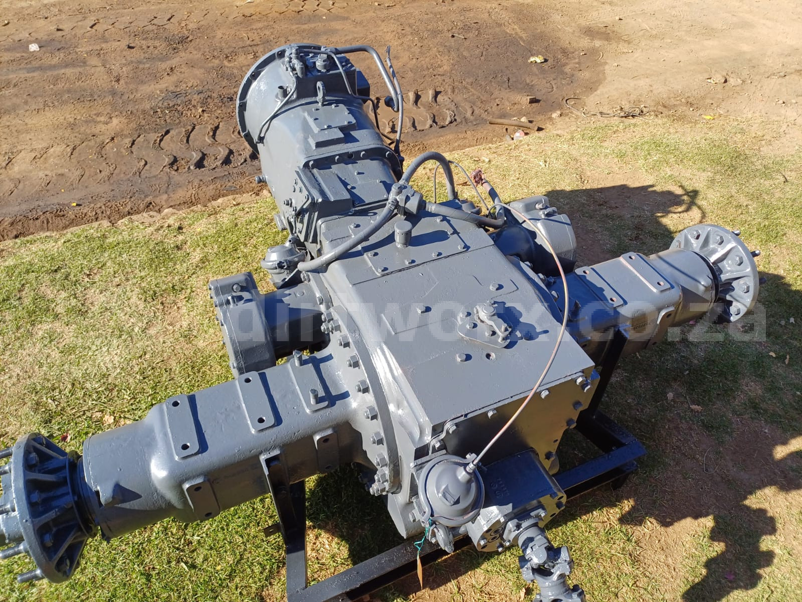 Volvo BM Transmission with Front Differential - Image 6