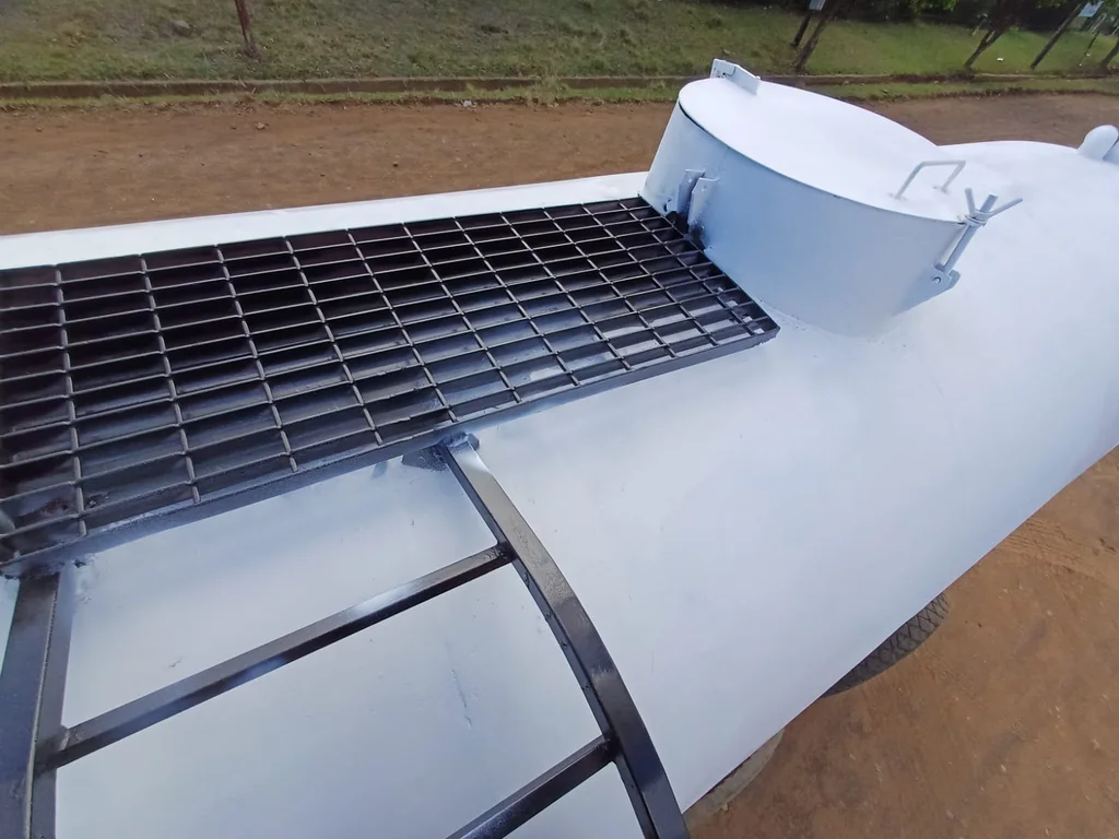 Water Tank Trailer 12700L - Image 8