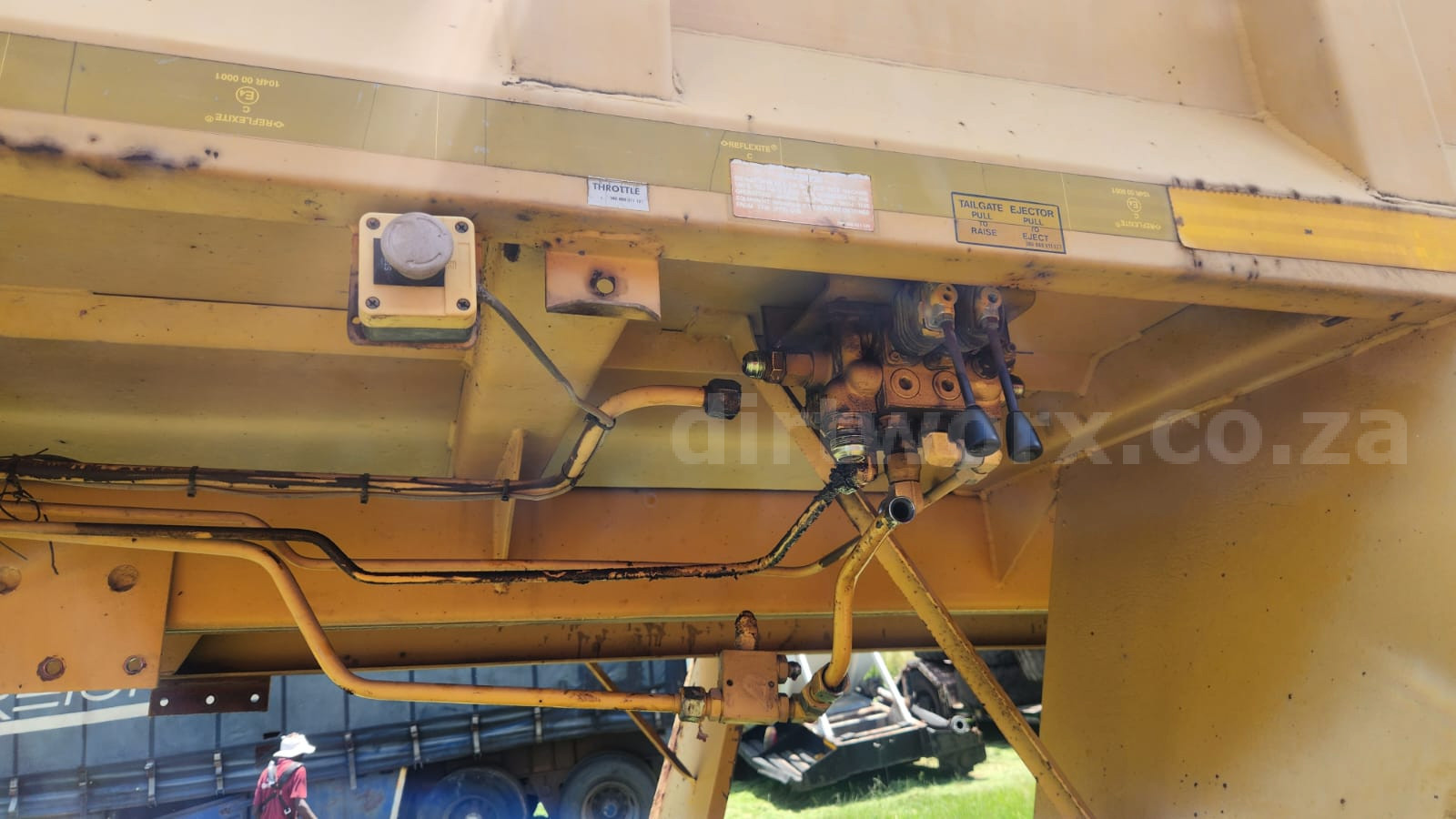 TFM Refuse Compactor Press Truck Bin - Image 10