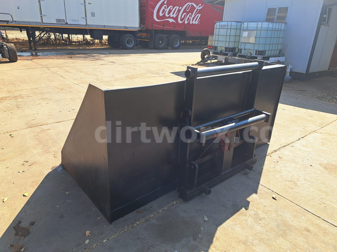 Telehandler Loader Bucket - Image 3