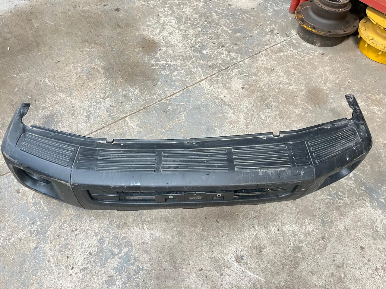 Toyota Land Cruiser FJ76/FJ79 Front Bumper 52119-60890 - Image 3