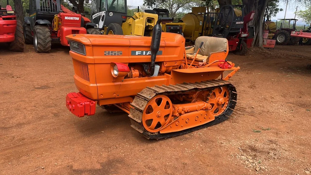 Fiat 355 Crawler Tractor - Image 6