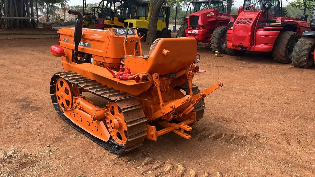 Fiat 355 Crawler Tractor - Image 7