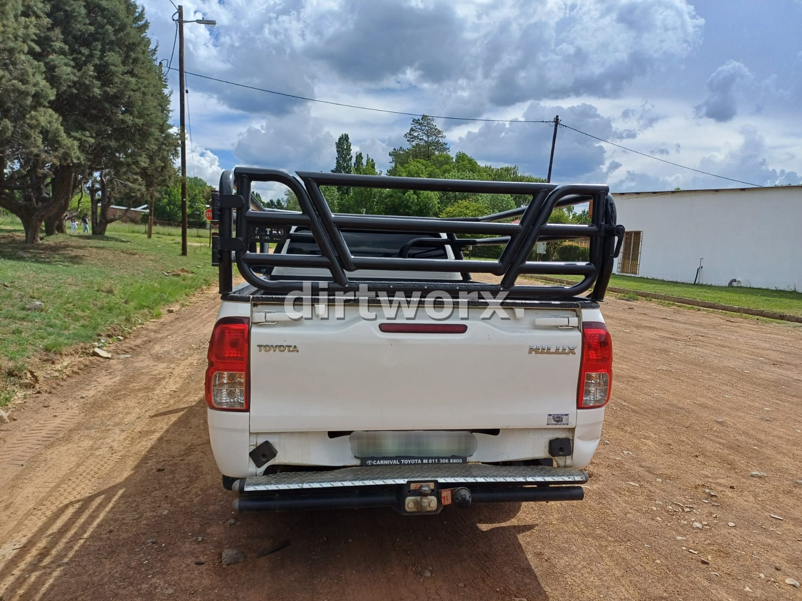 2022 Toyota Hilux 2.0 VVTi Single Cab Bakkie - Image 8