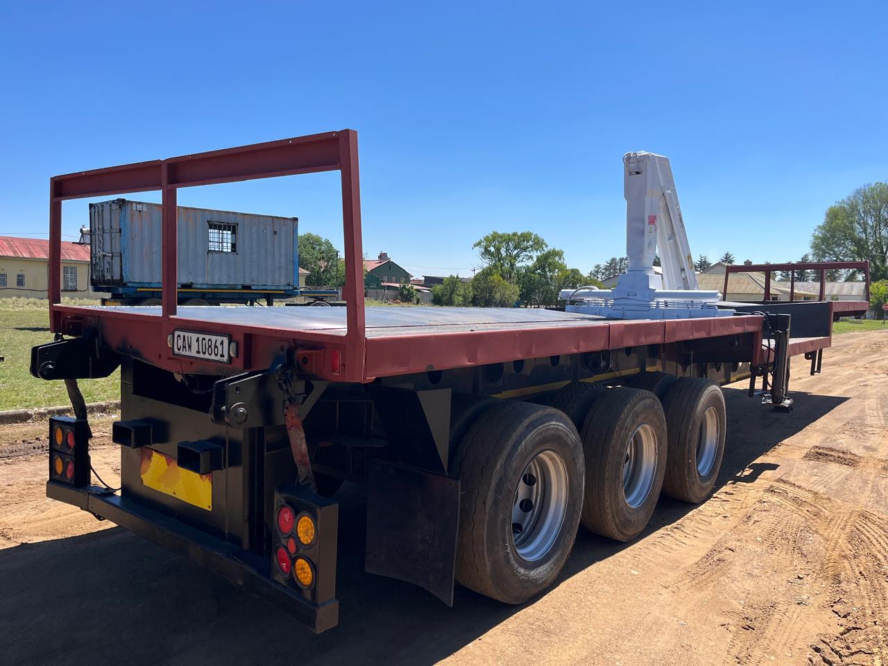 Afrit Tri Axle Semi Trailer With Crane - Image 6