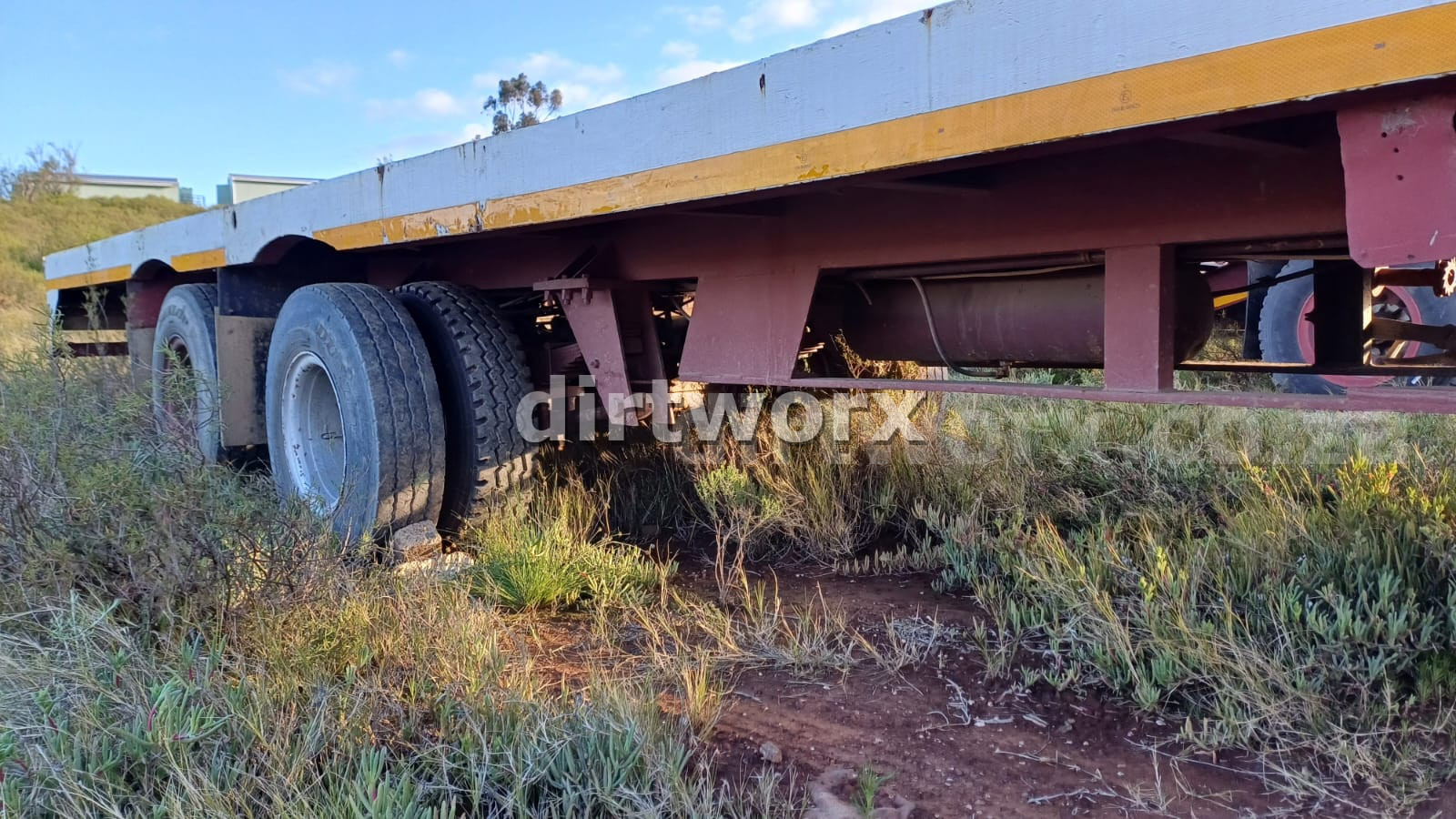 Henred Stepdeck Lowbed Trailer 12.5m - Image 9