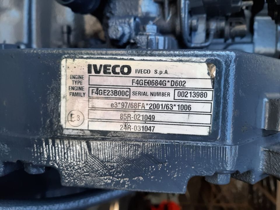 Iveco F4GE Engine - Image 3