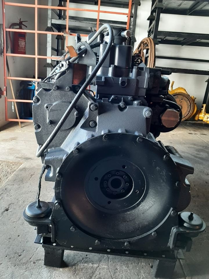 Iveco F4GE Engine - Image 5