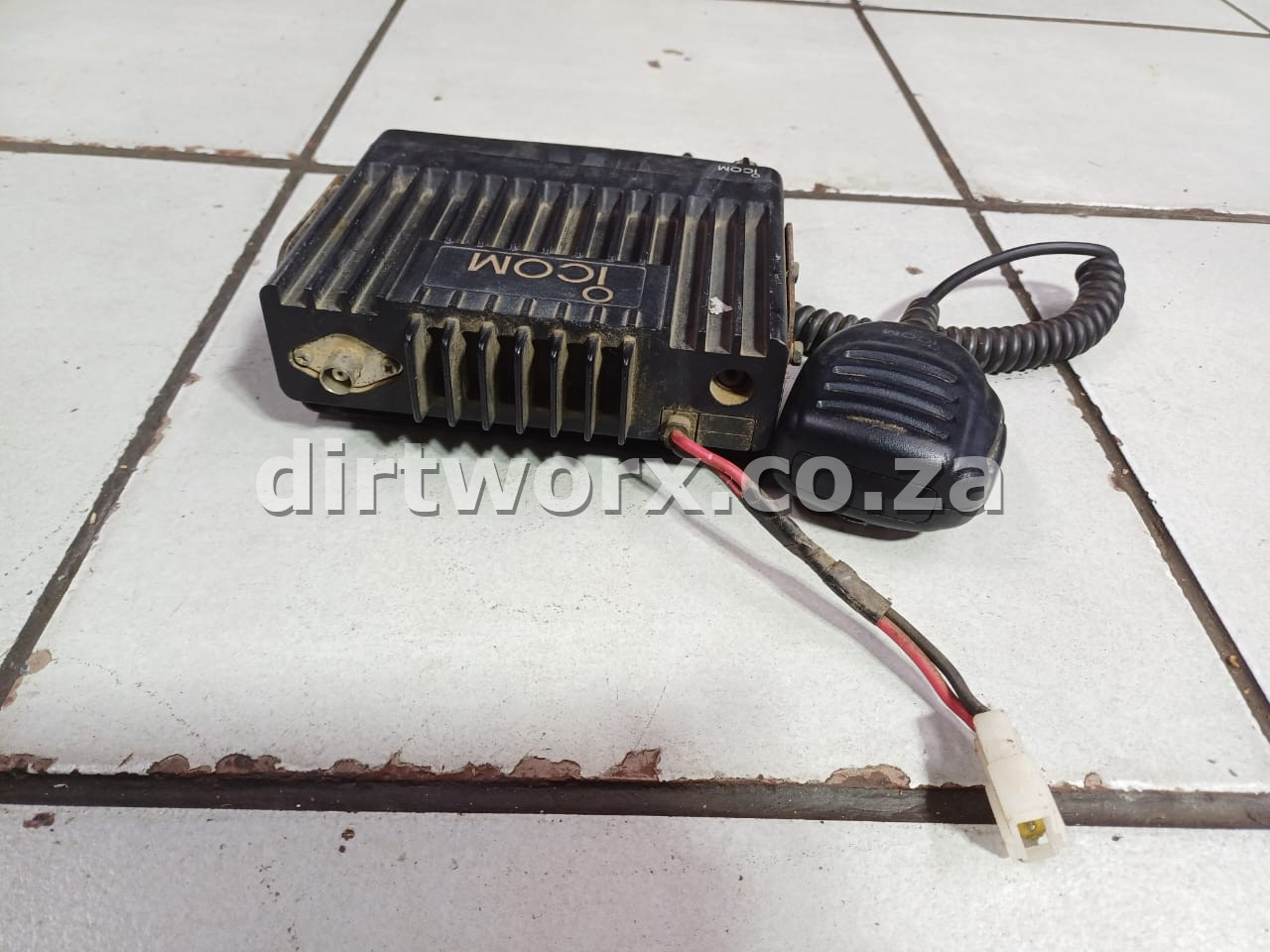 Icom IC-F5012 Two Way Radio - Image 3