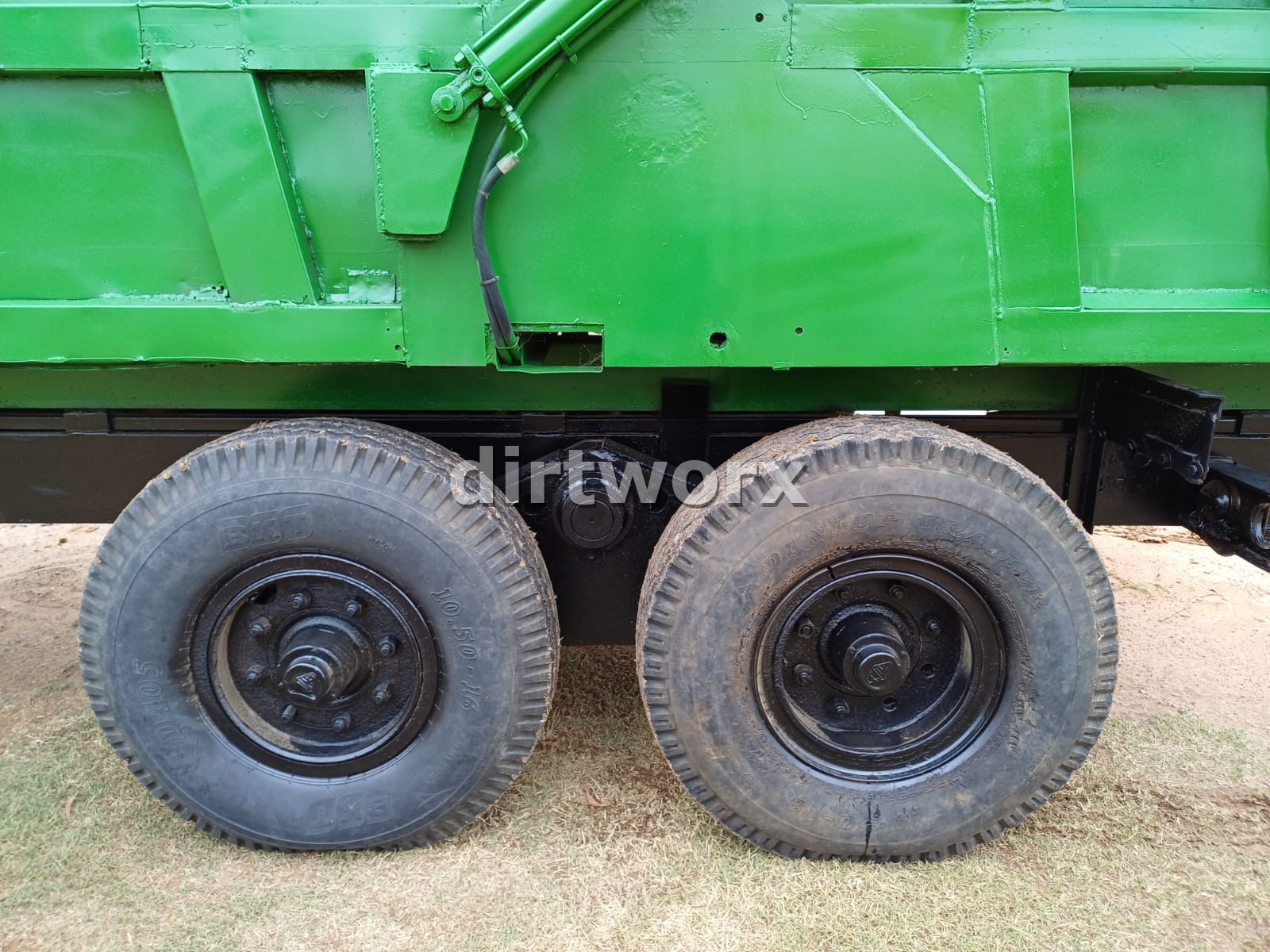 Kuilvoer Grain Silage Trailer - Image 7