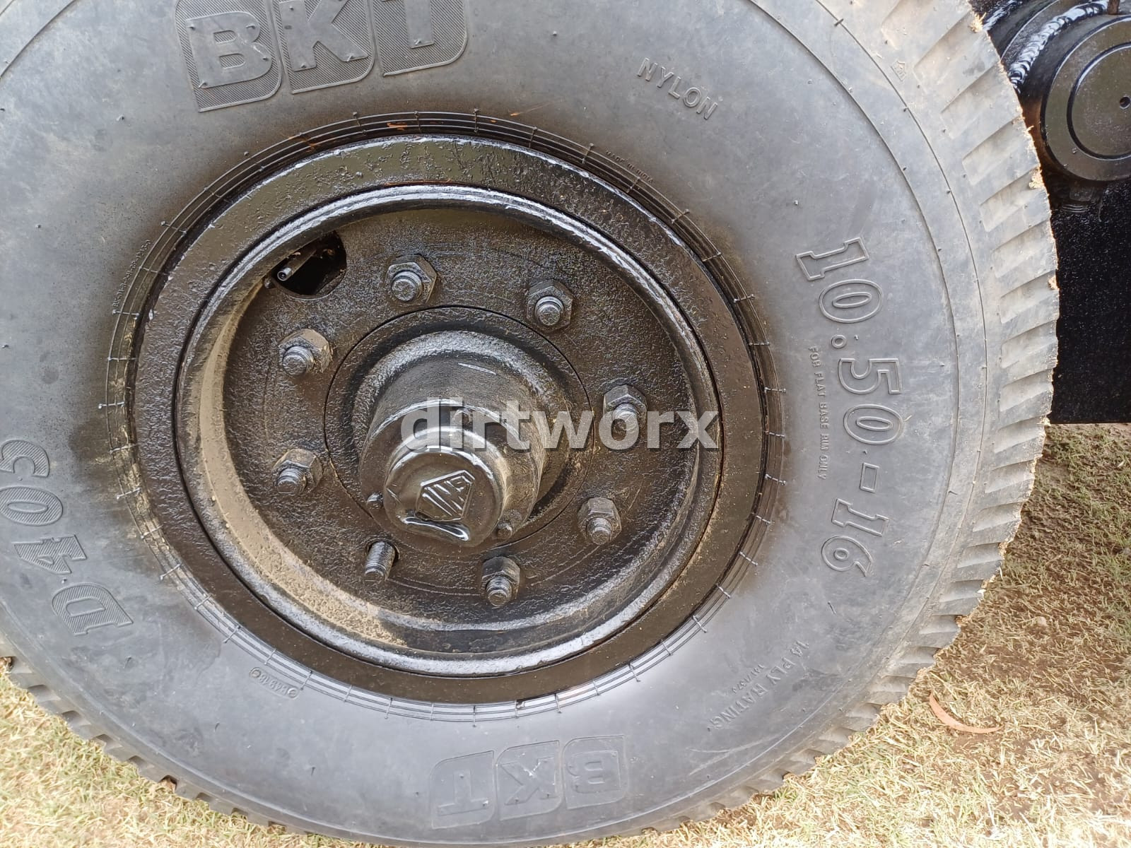 Kuilvoer Grain Silage Trailer - Image 8