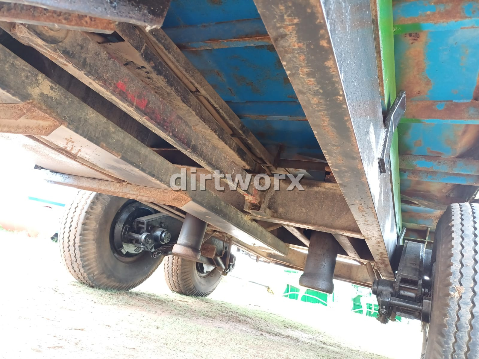 Kuilvoer Grain Silage Trailer - Image 11