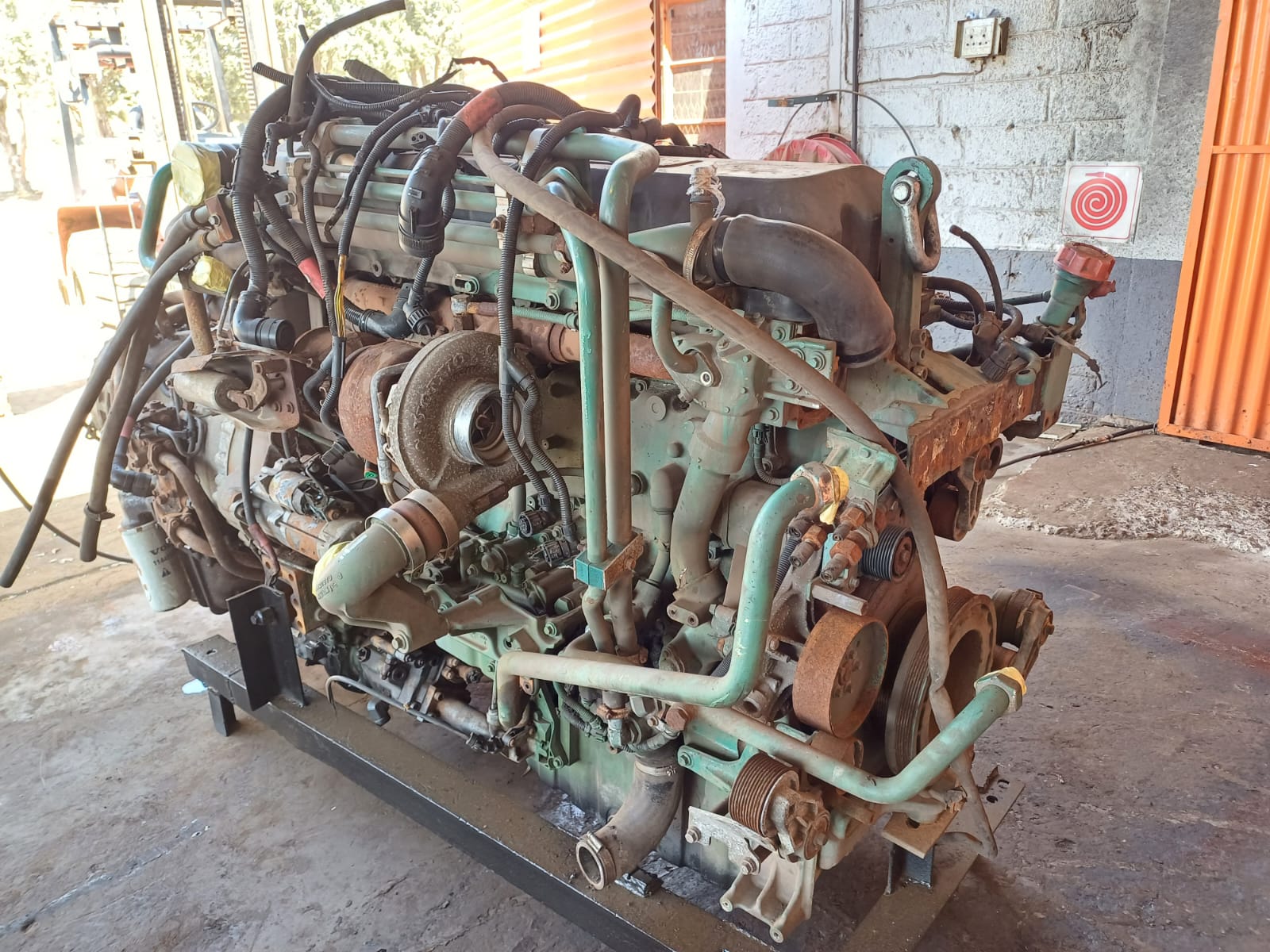 Volvo Penta D9 Engine - Image 5