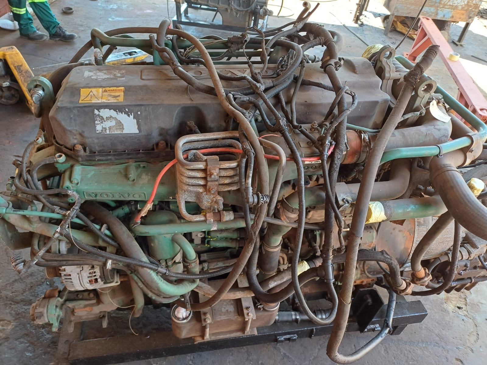 Volvo Penta D9 Engine - Image 7