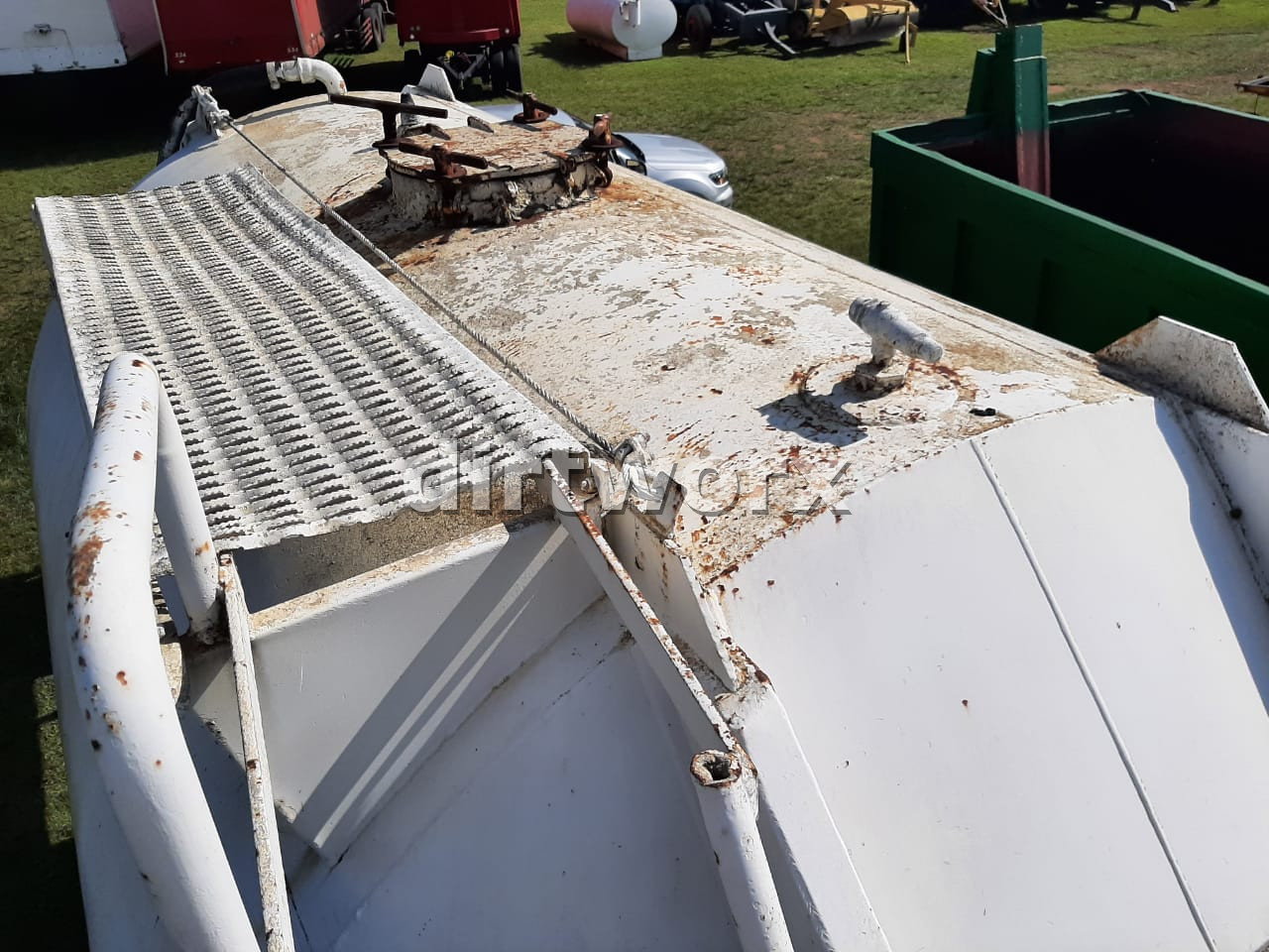 Dry Bulk Cement Tanker Trailer - Image 6