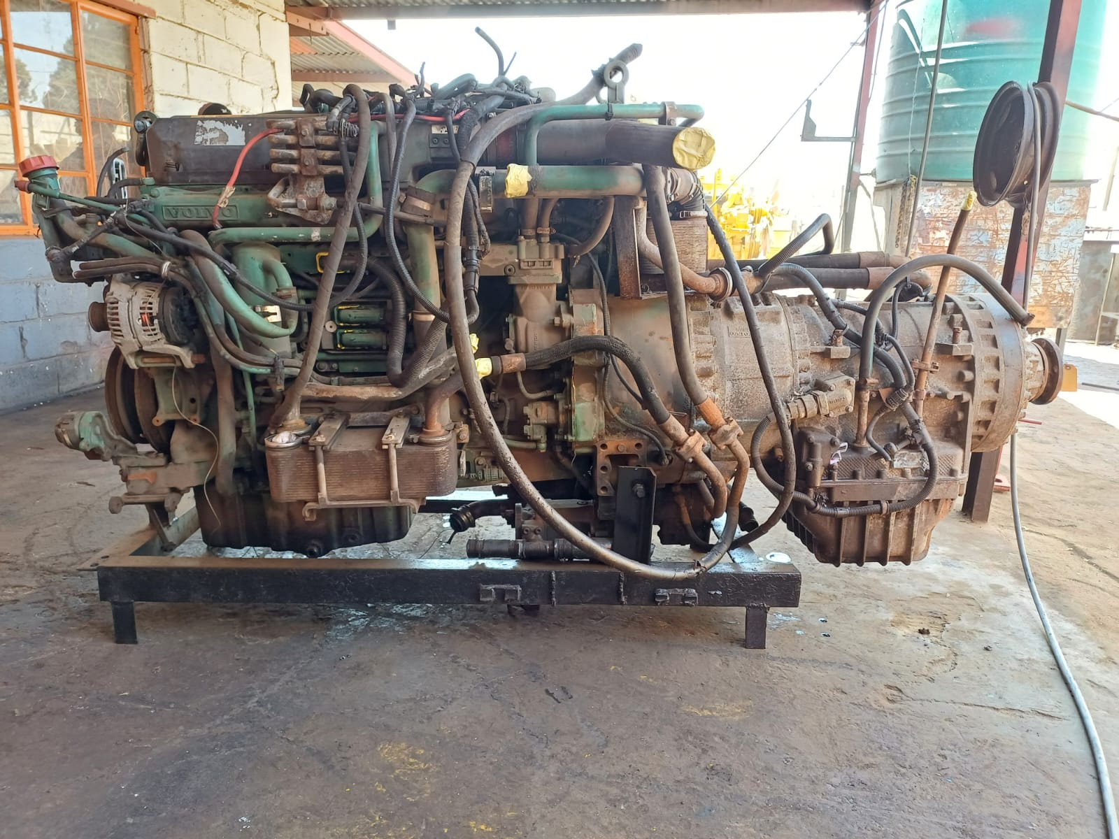 Volvo PT2116 Transmission - Image 8